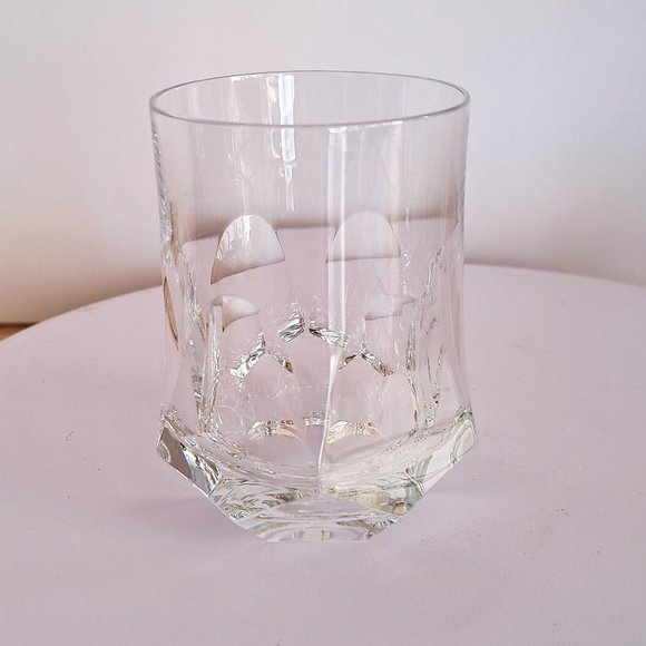 Set of four elegant Dutch crystal glasses. - Picture 2 of 3